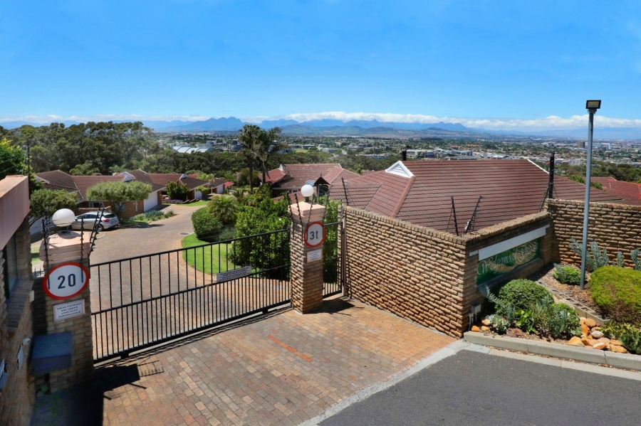 4 Bedroom Property for Sale in Welgemoed Western Cape